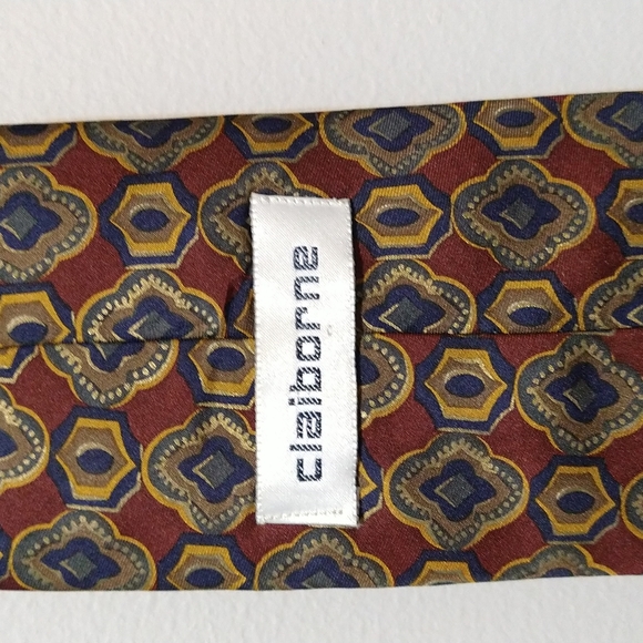 Motifs ties - Picture 5 of 7